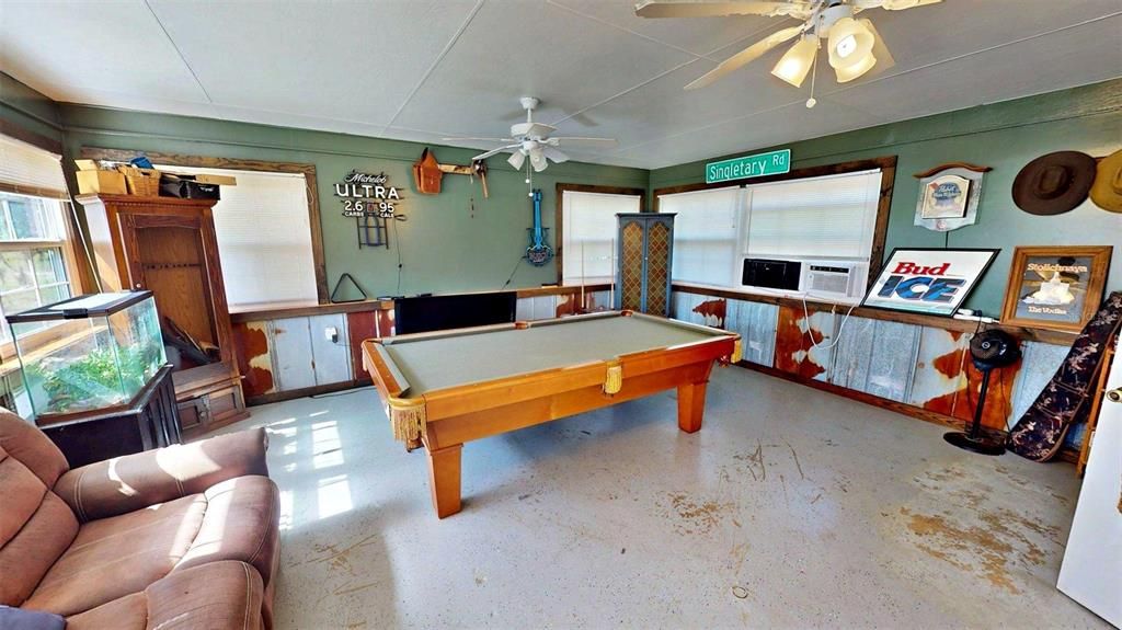 Billiard Table, Game Room, Interior