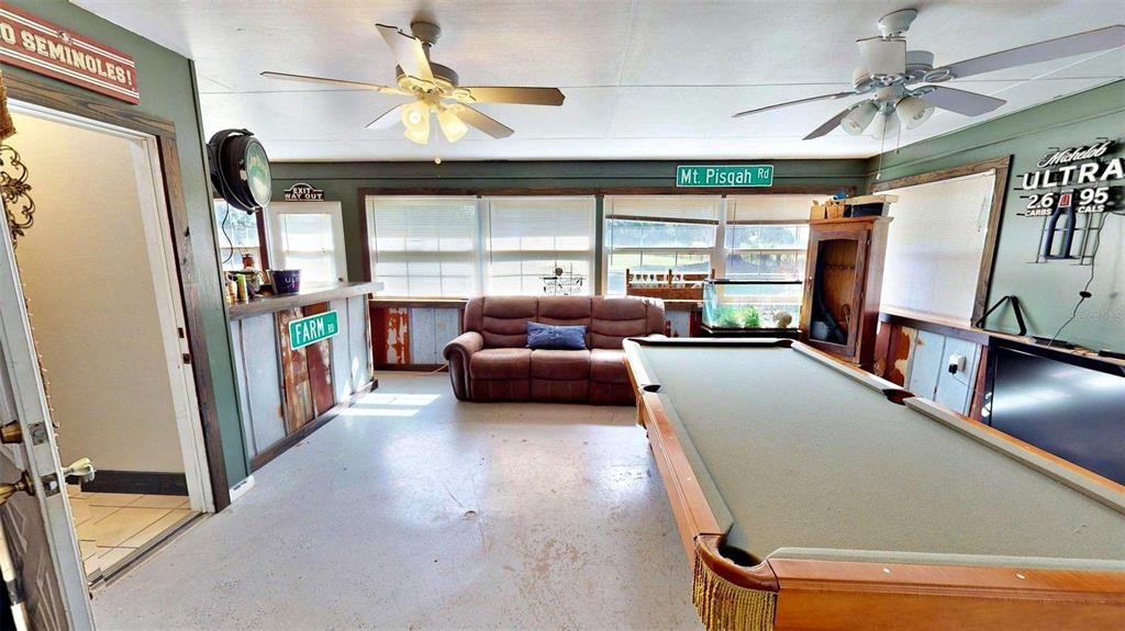 Billiard Table, Game Room, Interior