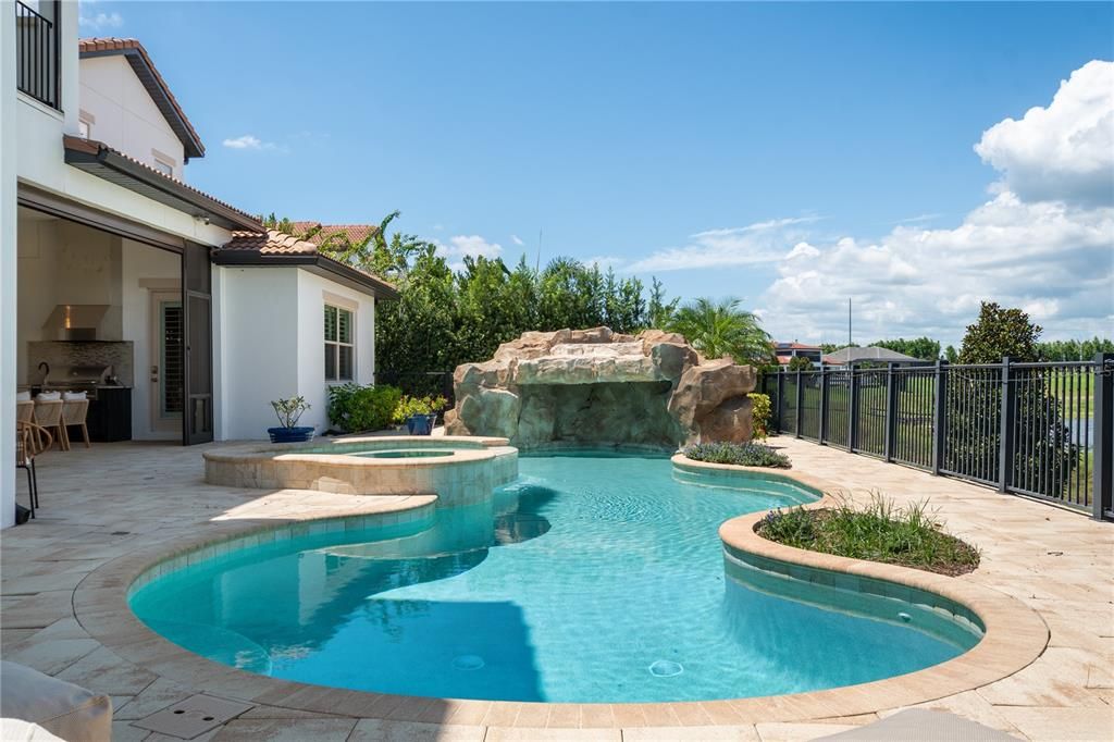 Exterior, Pool