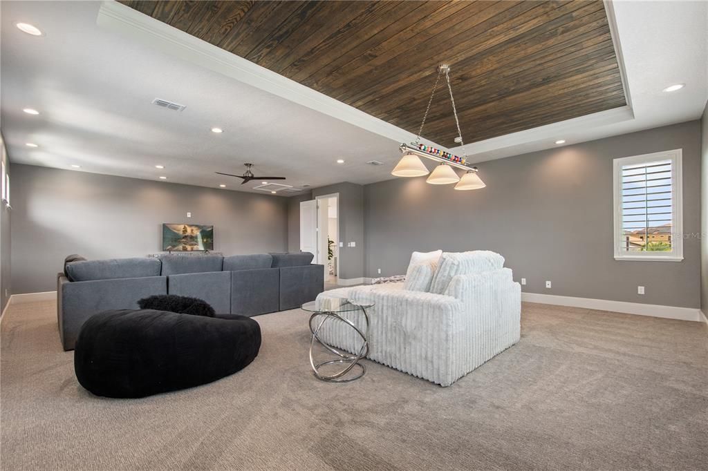 Interior, Living room, Pendant Lights, Recessed Lighting, Wooden Ceilings
