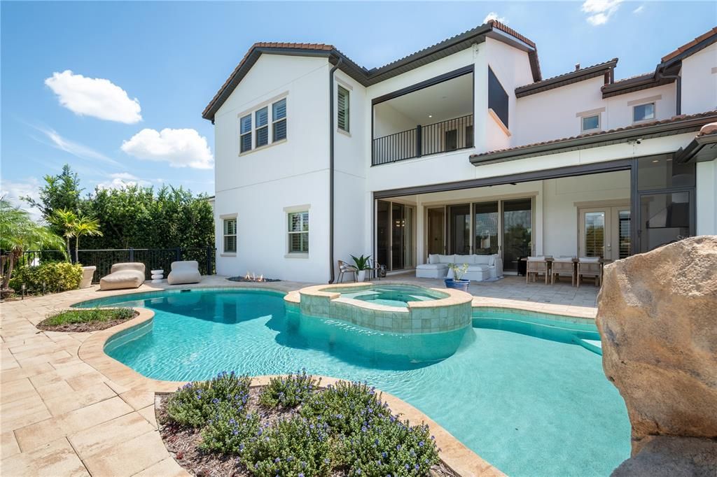 Exterior, Pool