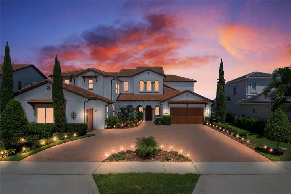 Attached, Exterior, Facade, Mediterranean