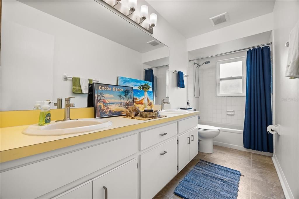 Bathroom, Dual Sink Vanities, Interior