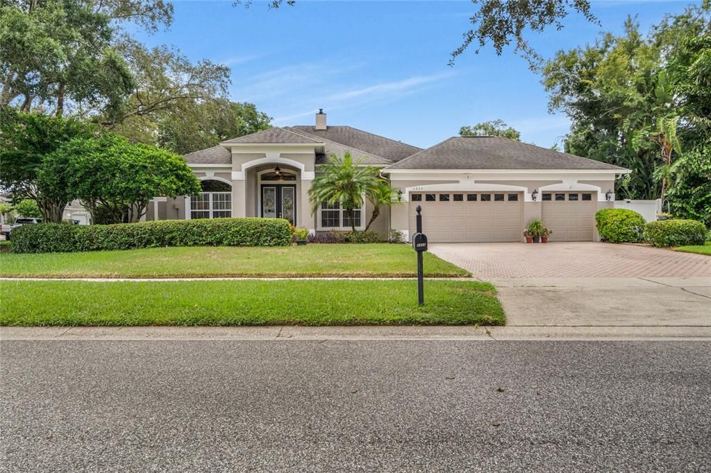 Attached, Exterior, Facade, Ranch
