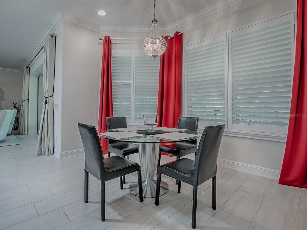 Dining room, Interior, Pendant Lights, Recessed Lighting