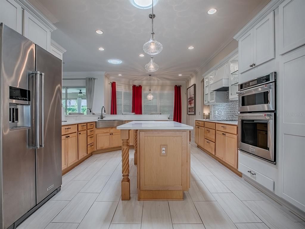 Interior, Kitchen, Pendant Lights, Recessed Lighting, Stainless Steel Appliances