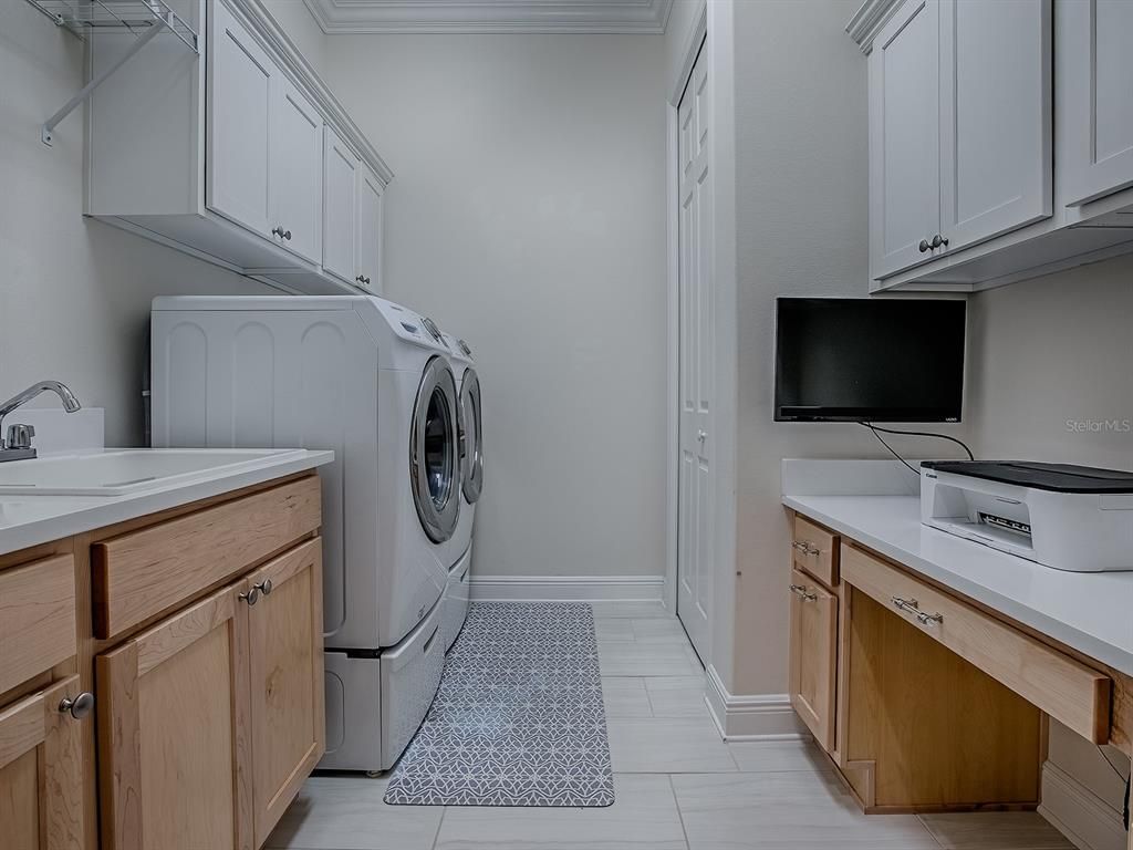 Interior, Washer