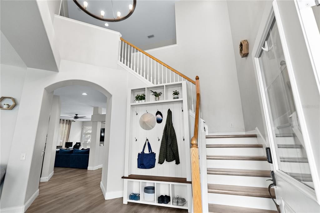Interior, Recessed Lighting, Wood Texture Flooring