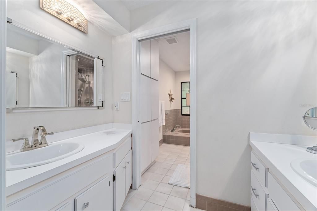 Bathroom, Dual Sink Vanities, Interior