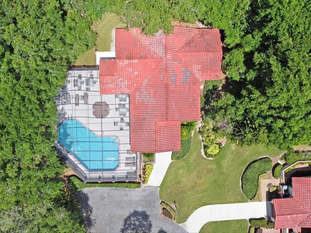 Exterior, Drone