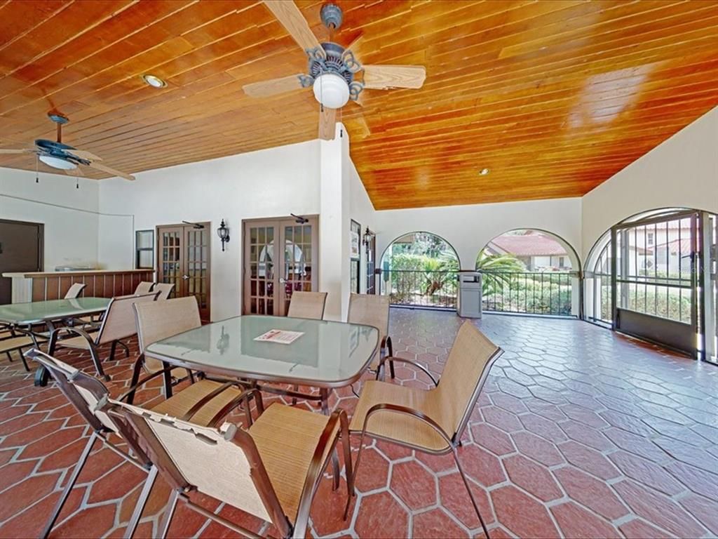 Dining room, Interior, Recessed Lighting, Wooden Ceilings