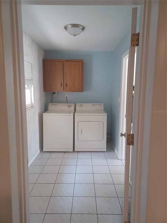 Interior, Washer