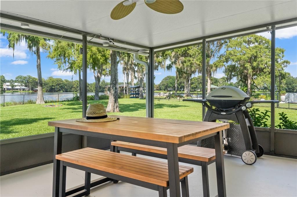 Interior, Sun Room, Water