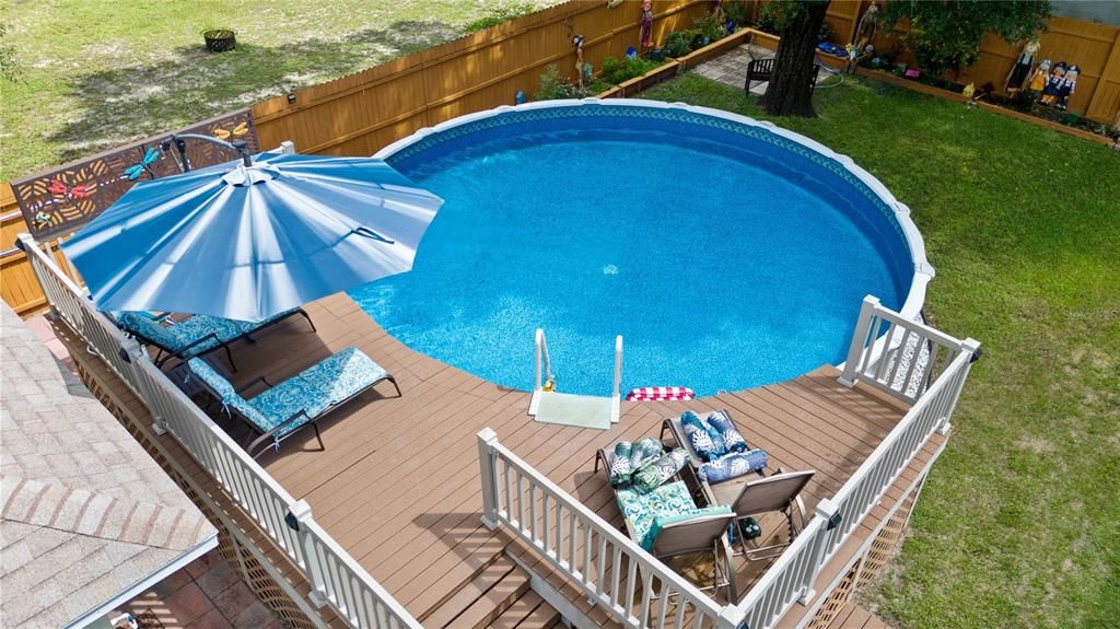 Exterior, Pool