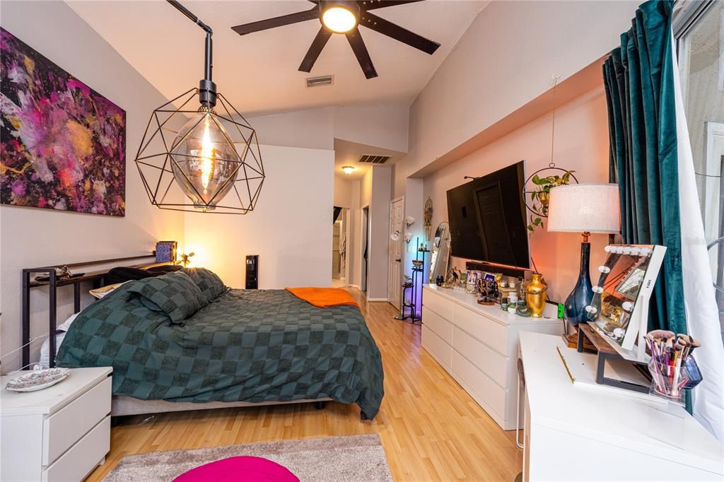 Bedroom, Interior, Pendant Lights, Wood Texture Flooring