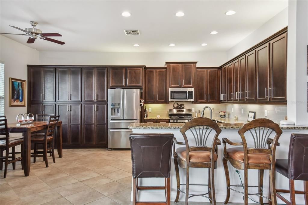 Dining room, Interior, Kitchen, Recessed Lighting, Stainless Steel Appliances
