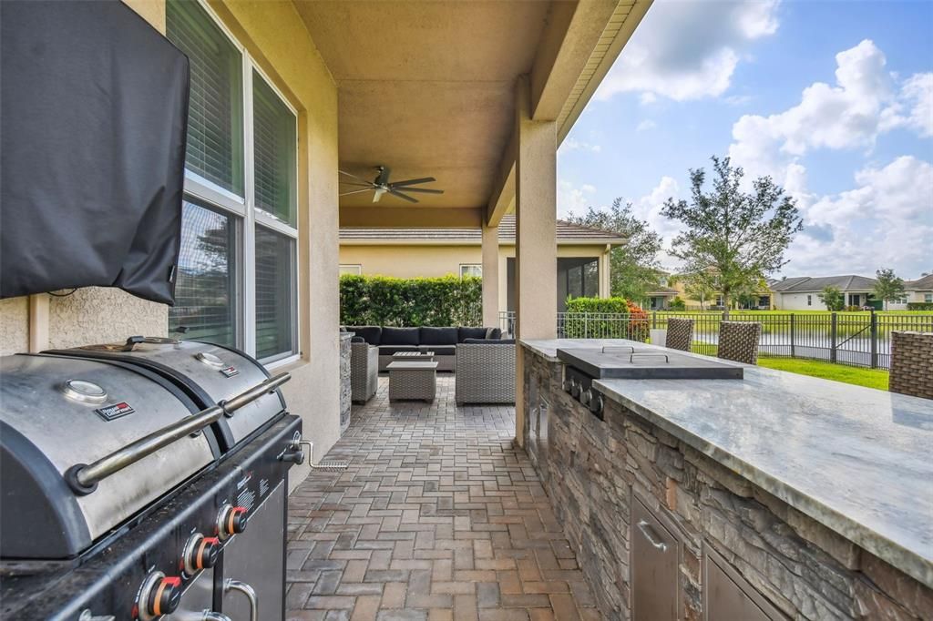 Exterior, Outdoor Kitchen
