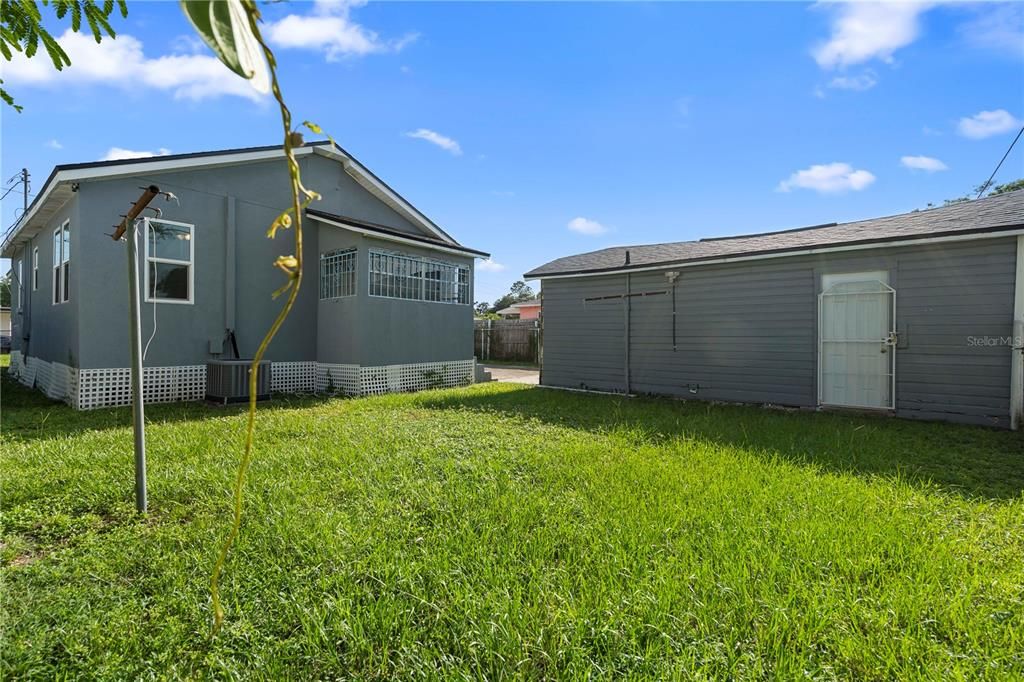 Backyard, Exterior