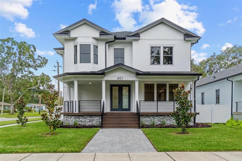 Exterior, Facade, Farmhouse