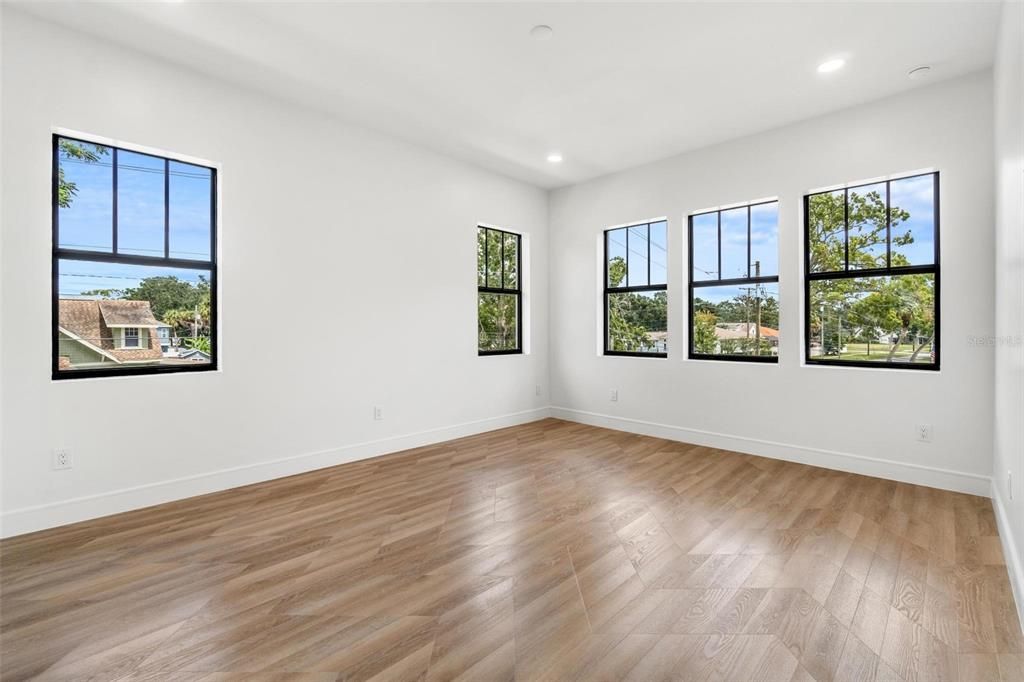 Empty room, Interior, Recessed Lighting, Wood Texture Flooring