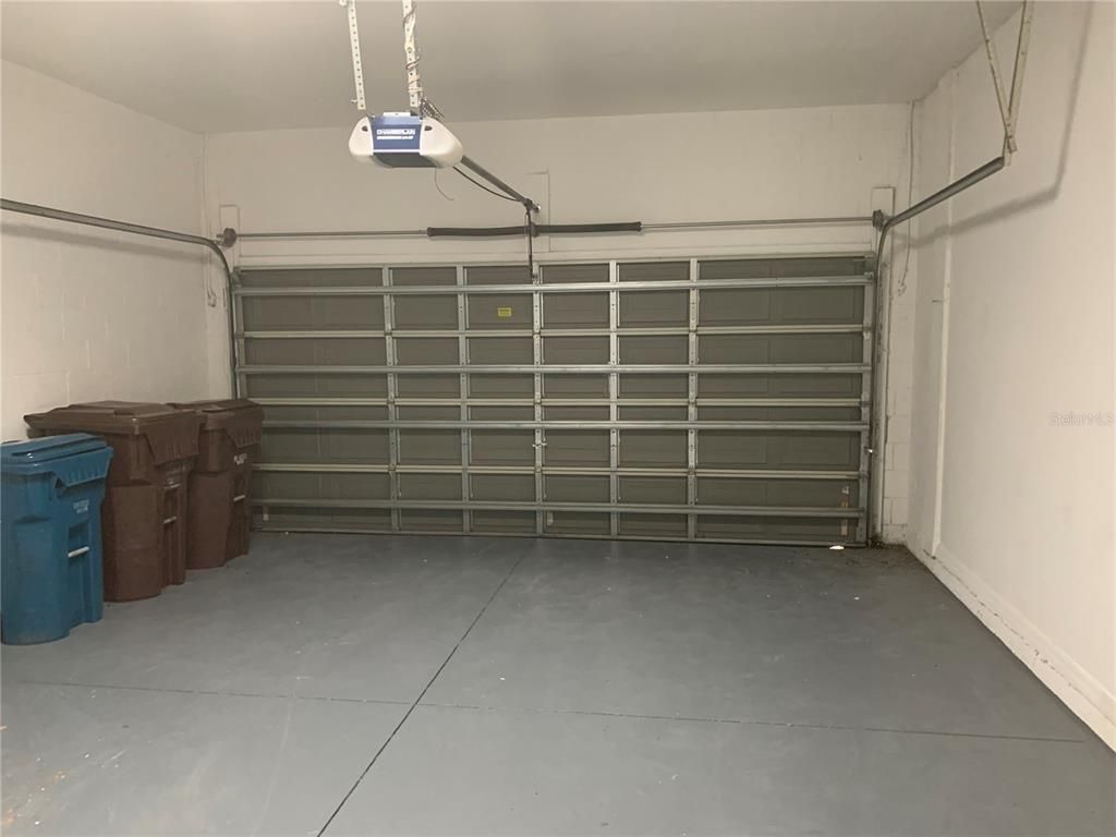 Garage, Interior
