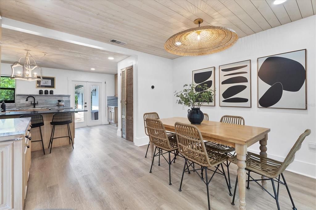 Dining room, Interior, Kitchen, Pendant Lights, Recessed Lighting, Wooden Ceilings, Wood Texture Flooring