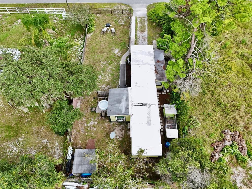 Exterior, Drone