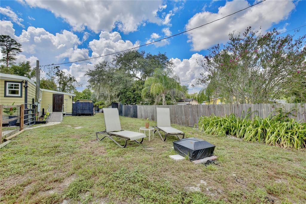 Backyard, Exterior