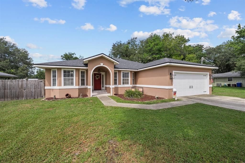 Attached, Backyard, Exterior, Facade, Ranch