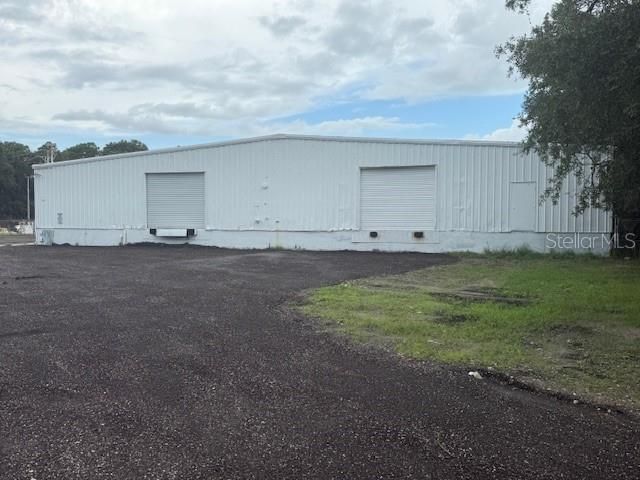 Detached Garage, Exterior