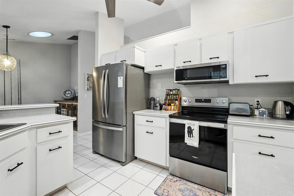 Interior, Kitchen, Pendant Lights, Recessed Lighting, Stainless Steel Appliances