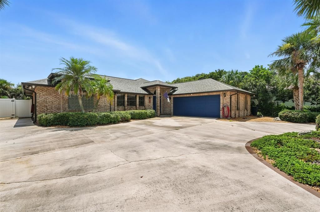 Backyard, Detached Garage, Exterior