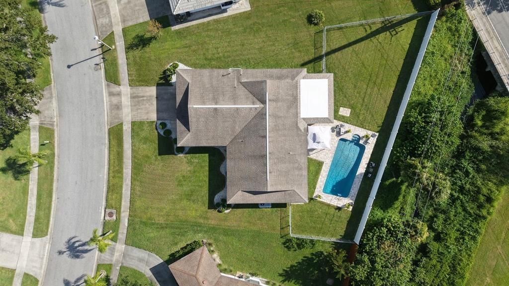 Exterior, Drone
