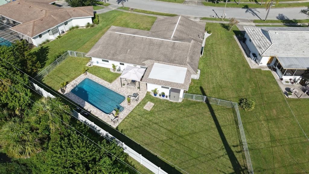 Exterior, Drone