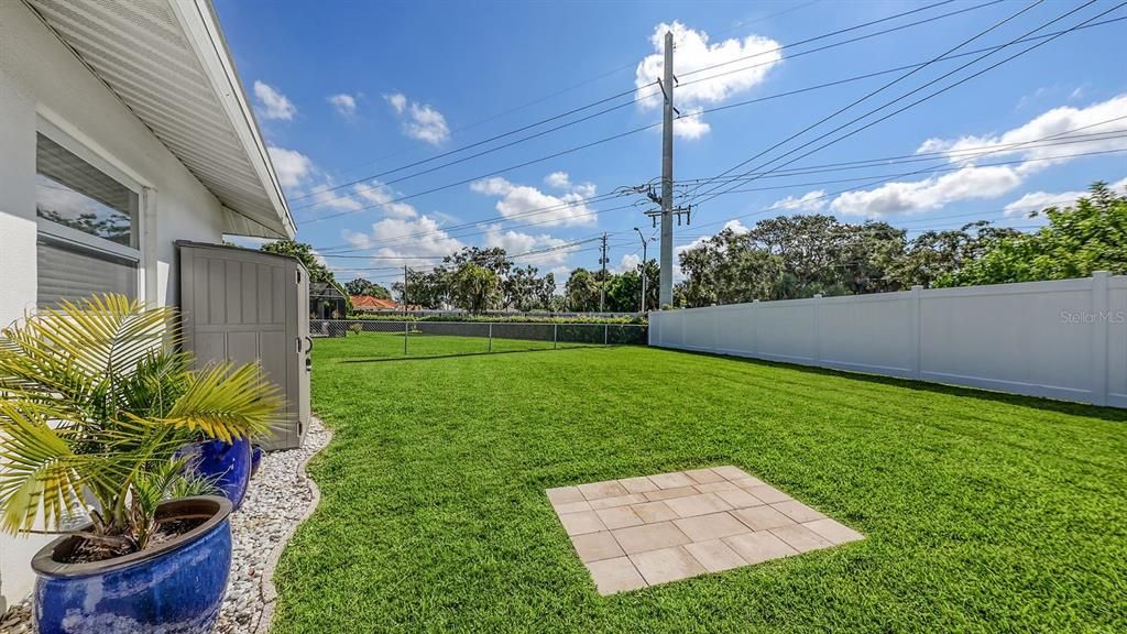 Backyard, Exterior
