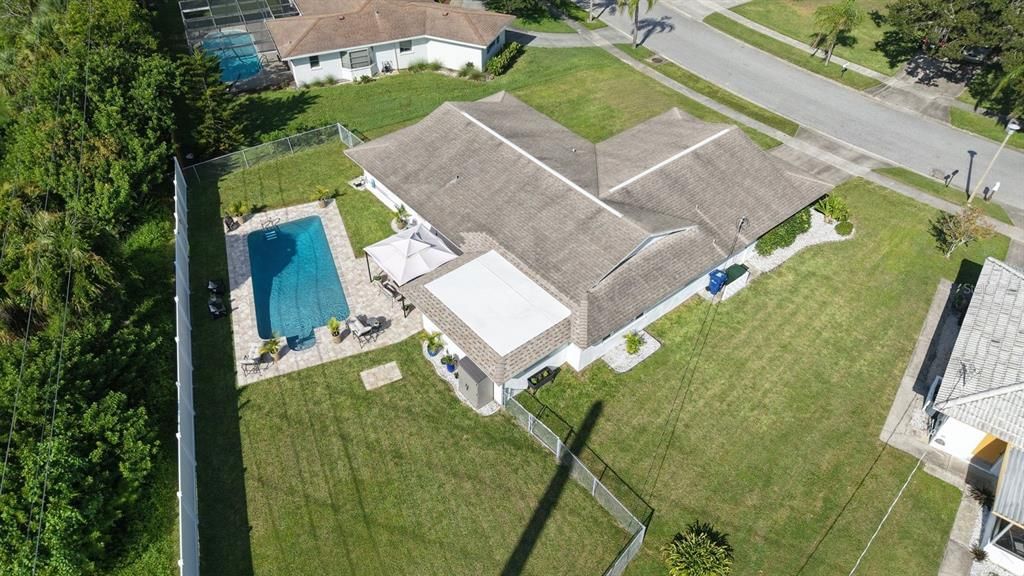 Exterior, Drone