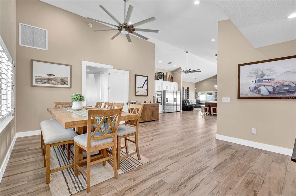 Dining room, Interior, Kitchen, Pendant Lights, Recessed Lighting, Wood Texture Flooring