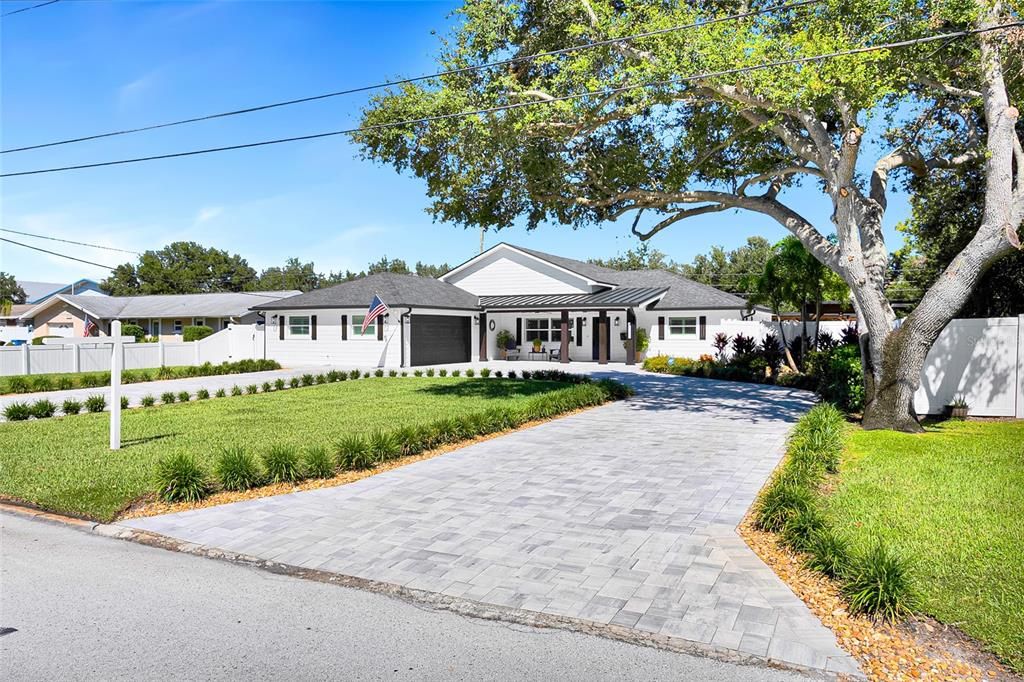 Backyard, Exterior, Facade, Ranch