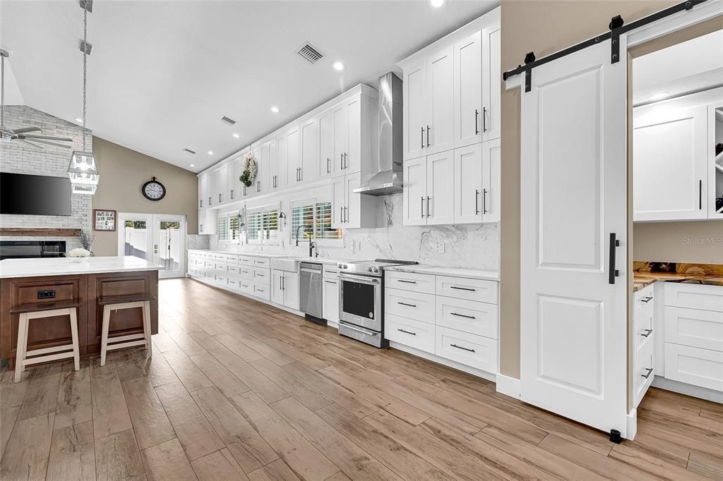 Interior, Kitchen, Pendant Lights, Recessed Lighting, Wood Texture Flooring