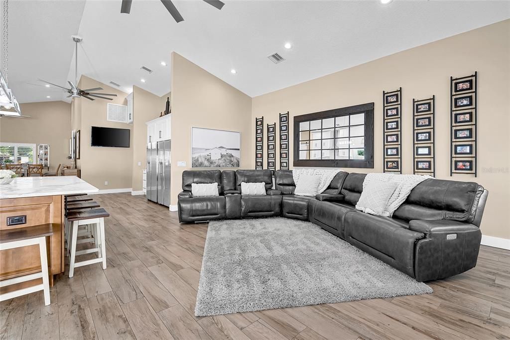 Interior, Living room, Recessed Lighting, Wood Texture Flooring