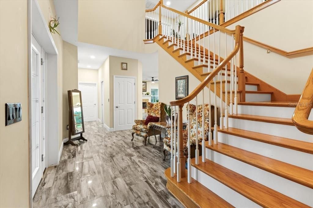 Interior, Marble, Recessed Lighting, Wood Texture Flooring