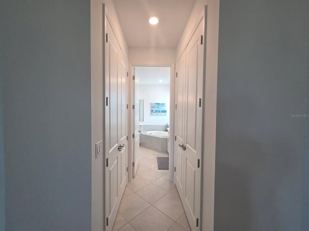 Bathroom, Interior, Recessed Lighting, Water