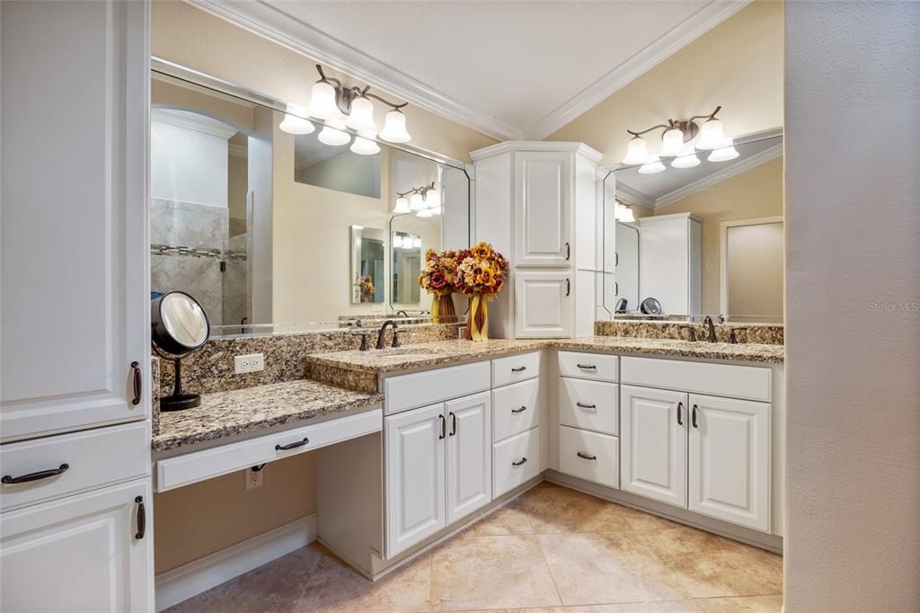 Bathroom, Dual Sink Vanities, Interior