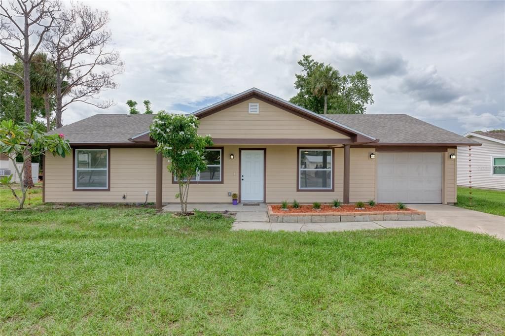 Attached, Backyard, Exterior, Facade, Ranch