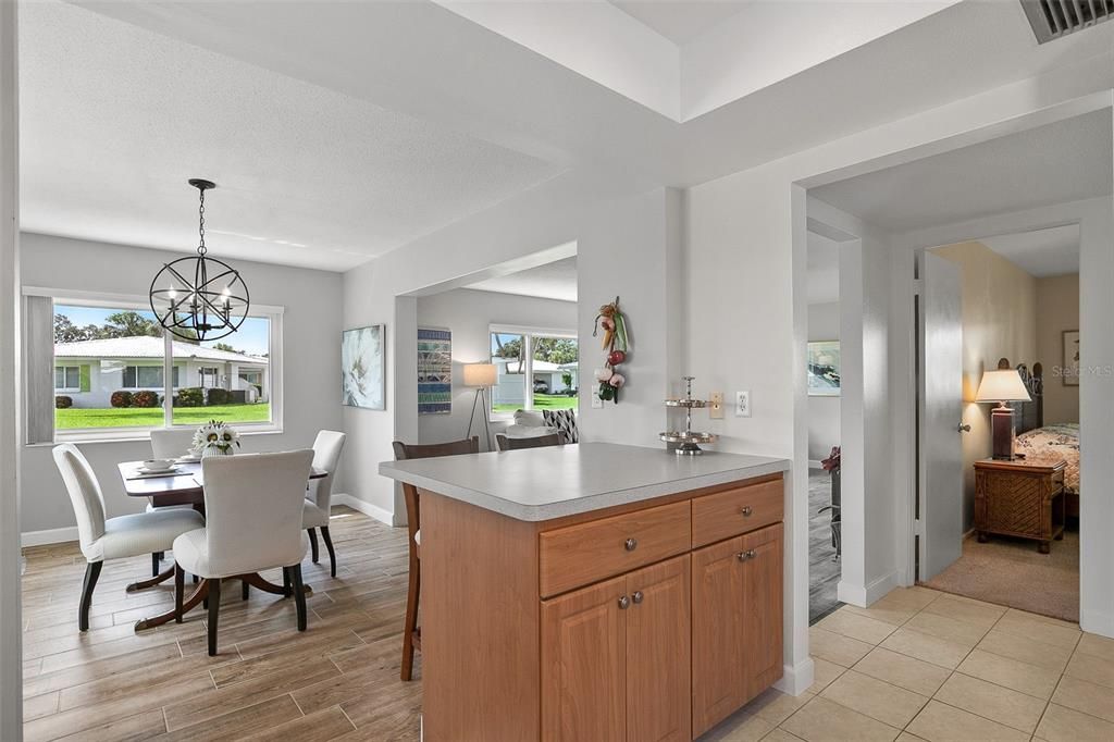 Chandelier, Dining room, Interior, Pendant Lights, Wood Texture Flooring
