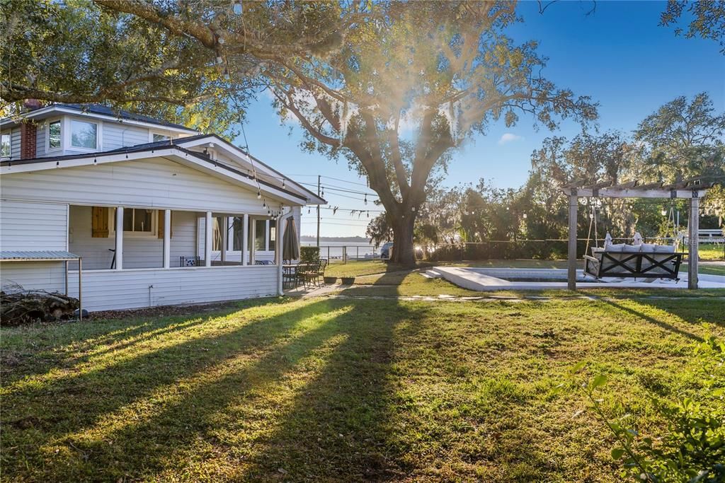 Backyard, Exterior