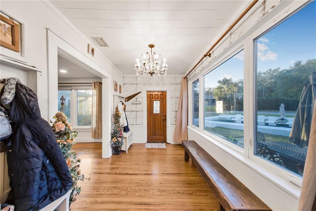 Chandelier, Interior, Wood Texture Flooring
