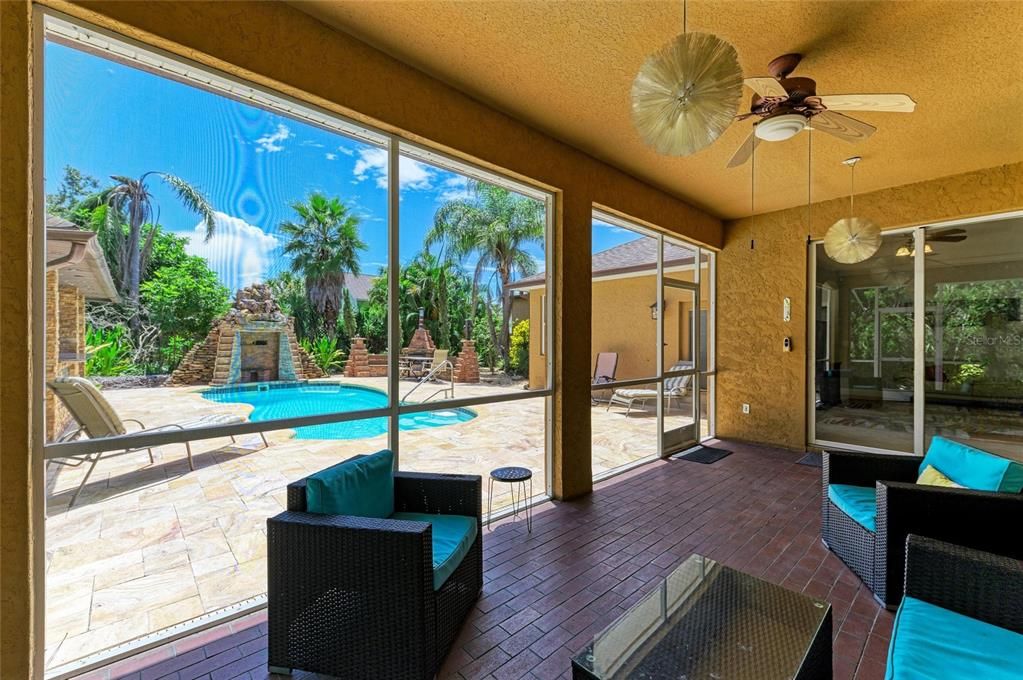 Interior, Pool, Sun Room