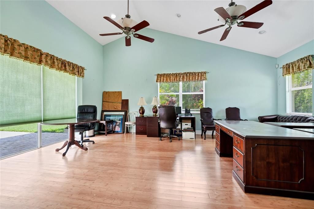 Home Office, Interior, Recessed Lighting, Wood Texture Flooring