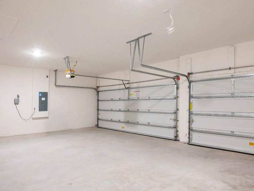 Garage, Interior, Recessed Lighting